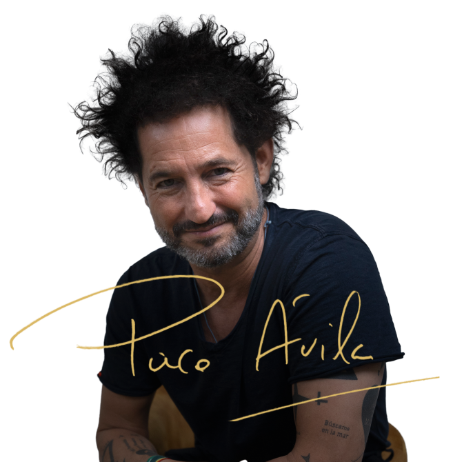 Paco Ávila firma